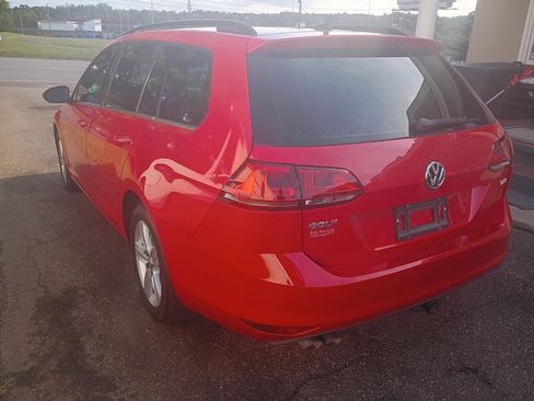 Used 2015 Volkswagen Golf TDI S FWD image 7