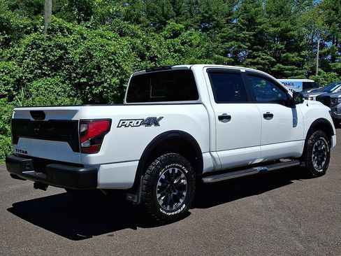Used 2021 Nissan Titan PRO-4X w/ Pro-4x Convenience Package AWD/4WD image 6