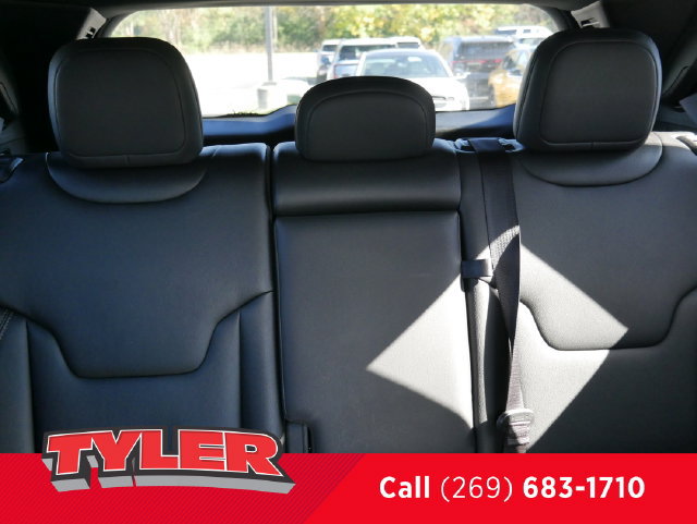 Used 2024 Jeep Compass Limited AWD/4WD image 36