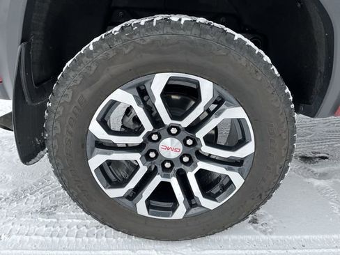 Used 2024 GMC Canyon AT4 image 20