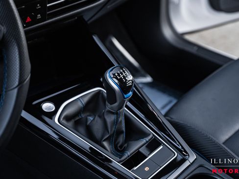 Used 2024 Volkswagen Golf R 4-Door image 21