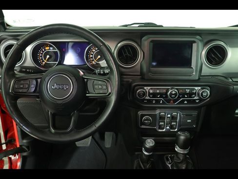 Used 2021 Jeep Wrangler Unlimited Sport image 16