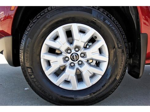 Certified 2024 Nissan Frontier SV w/ SV Convenience Package image 29