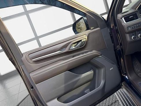 Used 2021 GMC Yukon Denali w/ Denali Ultimate Package image 28