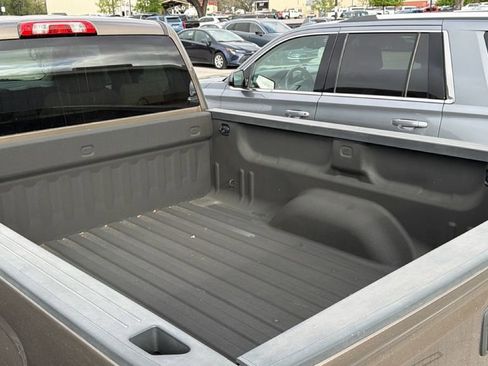 Used 2014 GMC Sierra 1500 SLE w/ SLE Value Package image 10