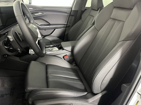 Used 2025 Audi Q6 e-tron Premium Plus w/ Premium Plus image 11