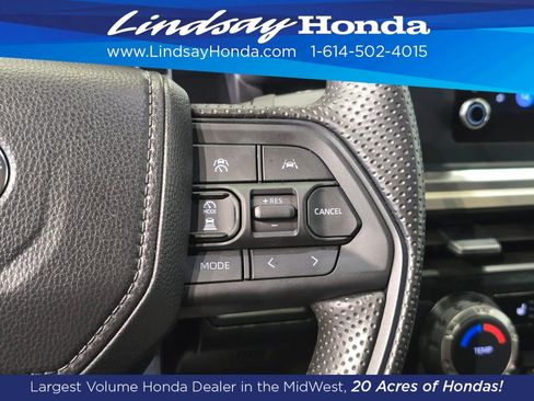 Used 2025 Toyota Tacoma SR5 image 18