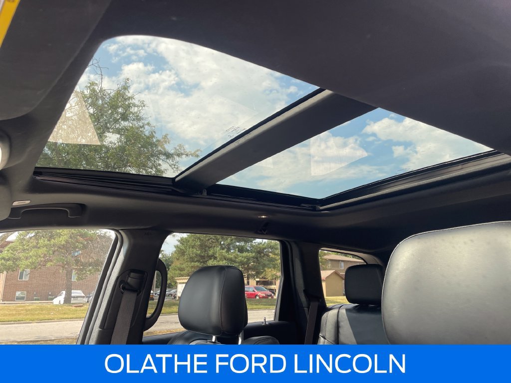 Used 2022 Jeep Grand Cherokee Limited AWD/4WD image 18