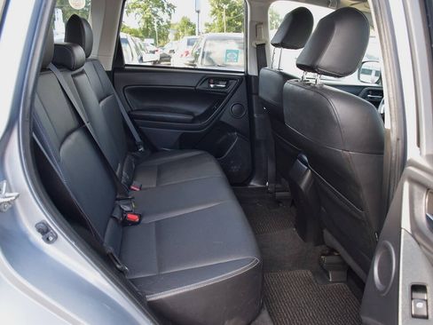 Used 2014 Subaru Forester 2.5i Touring AWD/4WD image 19