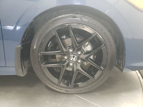 Certified 2025 Honda Civic Sport image 16