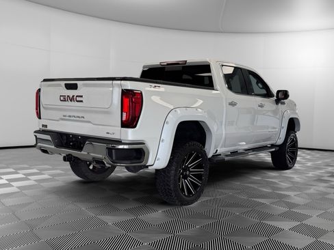 Used 2021 GMC Sierra 1500 SLT w/ SLT Premium Package AWD/4WD image 8