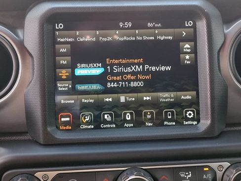 Used 2023 Jeep Gladiator Sport AWD/4WD image 14