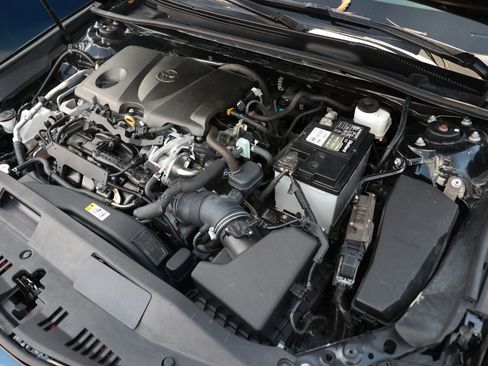 Used 2020 Toyota Camry LE FWD image 49