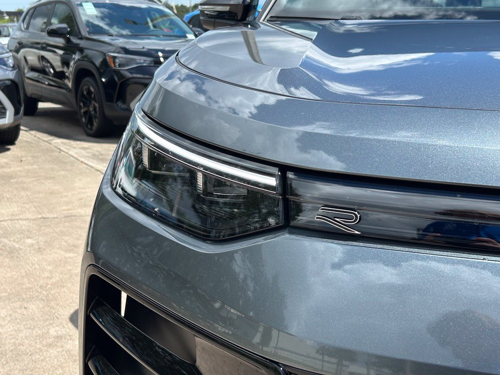 New 2026 Volkswagen Tiguan SE R-Line FWD image 34