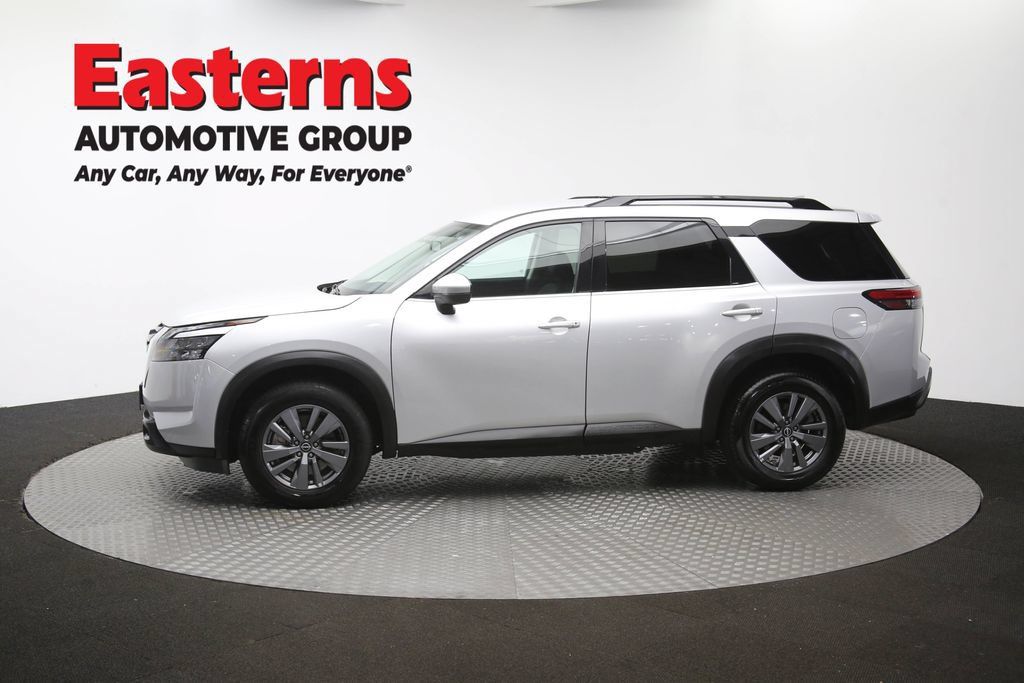 Used 2025 Nissan Pathfinder SV FWD image 63