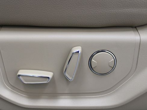 Used 2018 Ford F150 Lariat w/ Equipment Group 501A Mid image 42