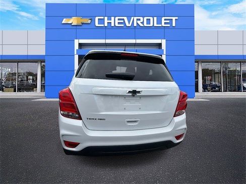 Certified 2022 Chevrolet Trax LT w/ Sport Edition image 4