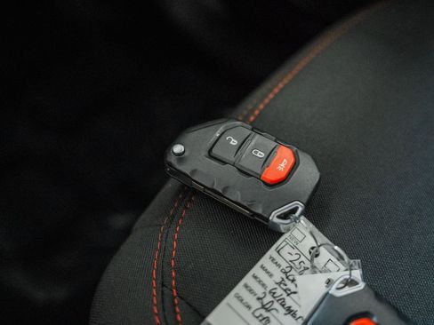 Used 2018 Jeep Wrangler Rubicon image 48