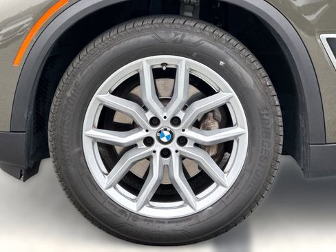 Used 2023 BMW X5 xDrive40i w/ Climate Comfort Package image 11