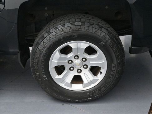 Used 2018 Chevrolet Silverado 1500 LT w/ All Star Edition image 25