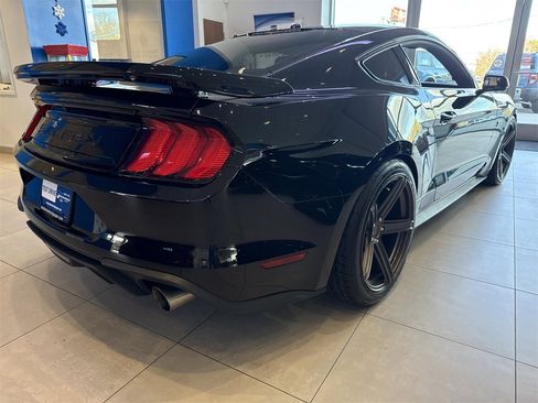 Used 2019 Ford Mustang GT Premium image 7