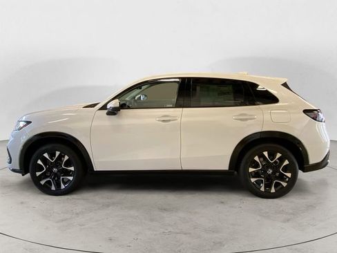 New 2026 Honda HR-V EX-L image 2