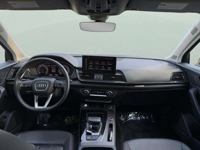 Certified 2023 Audi Q5 2.0T Premium Plus w/ Premium Plus Package AWD/4WD image 10