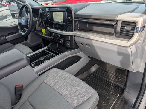 Used 2025 Ford F350 XLT image 48