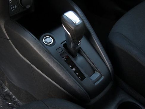 New 2025 Nissan Kicks Play S image 21