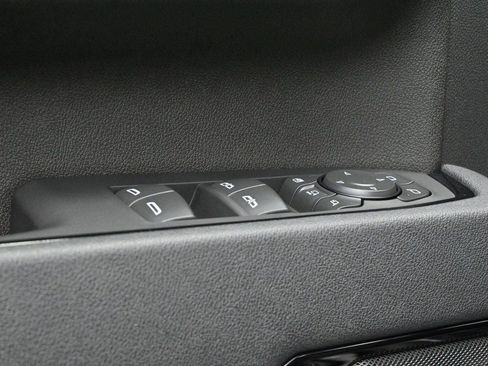 Used 2025 GMC Sierra 2500 AT4 w/ AT4 Premium Plus Package AWD/4WD image 12