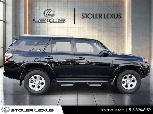 Used 2018 Toyota 4Runner SR5 image 4