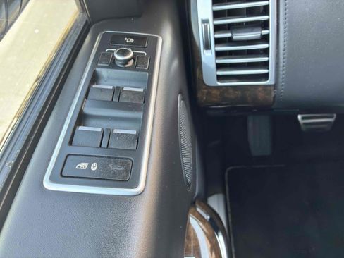 Used 2015 Land Rover Range Rover Autobiography AWD/4WD image 24