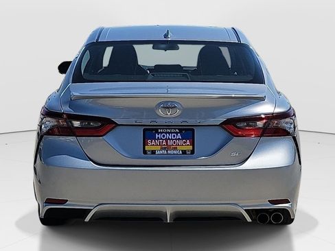 Used 2023 Toyota Camry SE FWD image 6