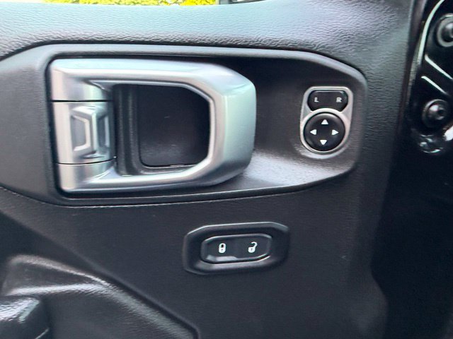 Used 2023 Jeep Wrangler Unlimited Rubicon 4xe w/ Cold Weather Group AWD/4WD image 29