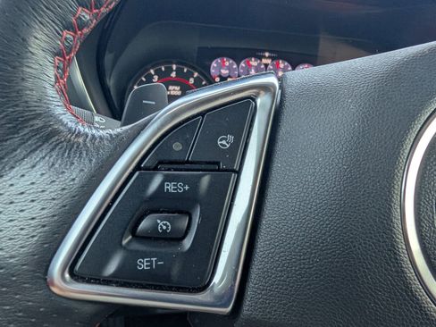 Used 2019 Chevrolet Camaro LT RWD image 18