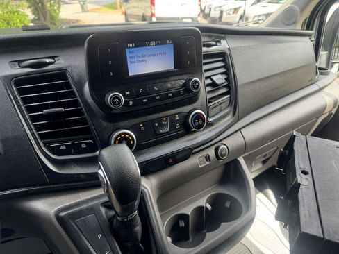 Used 2020 Ford Transit 250 Medium Roof image 10