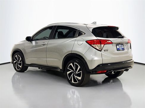 Used 2019 Honda HR-V Sport image 4