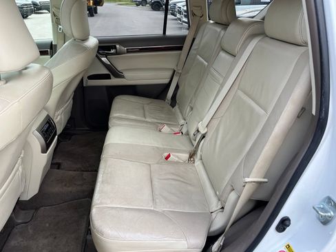Used 2014 Lexus GX 460 w/ Premium Package AWD/4WD image 9