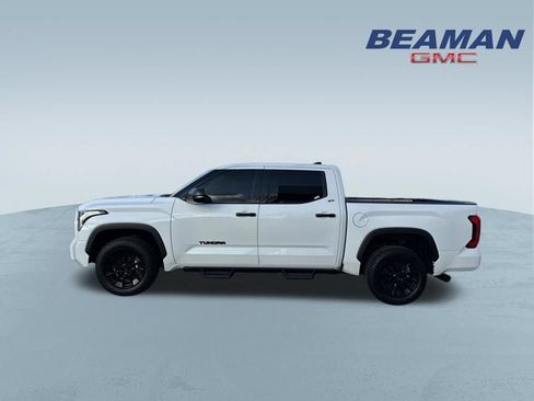 Used 2023 Toyota Tundra SR5 w/ SR5 Convenience Package AWD/4WD image 4