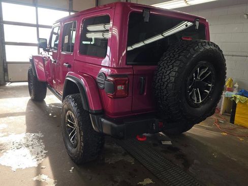 Used 2024 Jeep Wrangler Unlimited Rubicon AWD/4WD image 6