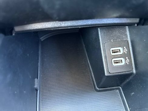 Used 2020 Ford Edge SEL AWD/4WD image 32