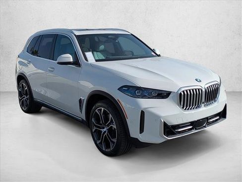 New 2026 BMW X5 sDrive40i w/ Premium Package image 7