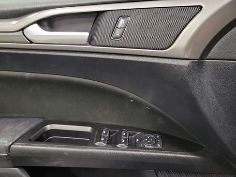 Used 2017 Ford Fusion S w/ Equipment Group 101A image 19