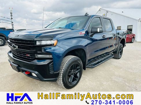 Used 2020 Chevrolet Silverado 1500 LT Trail Boss AWD/4WD image 1