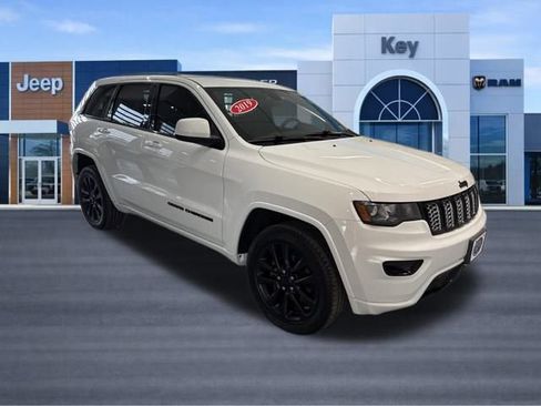 Used 2019 Jeep Grand Cherokee Altitude image 9