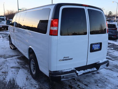 Used 2024 Chevrolet Express 3500 LT w/ LT Preferred Equipment Group image 6