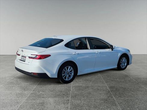 Certified 2025 Toyota Camry LE image 5