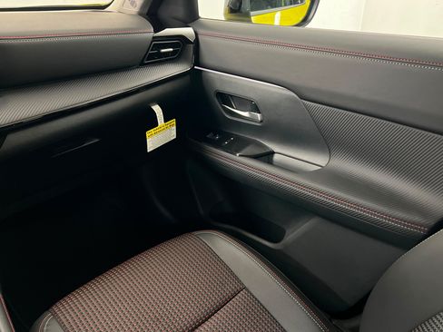 New 2026 Nissan Kicks SR FWD image 10
