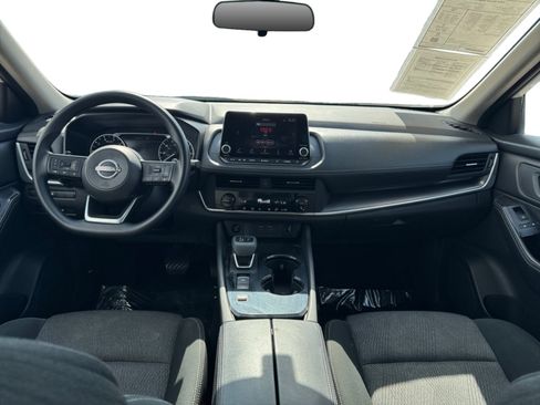 Used 2024 Nissan Rogue SV FWD image 12