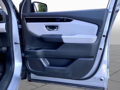 Used 2024 Honda Pilot EX-L image 23